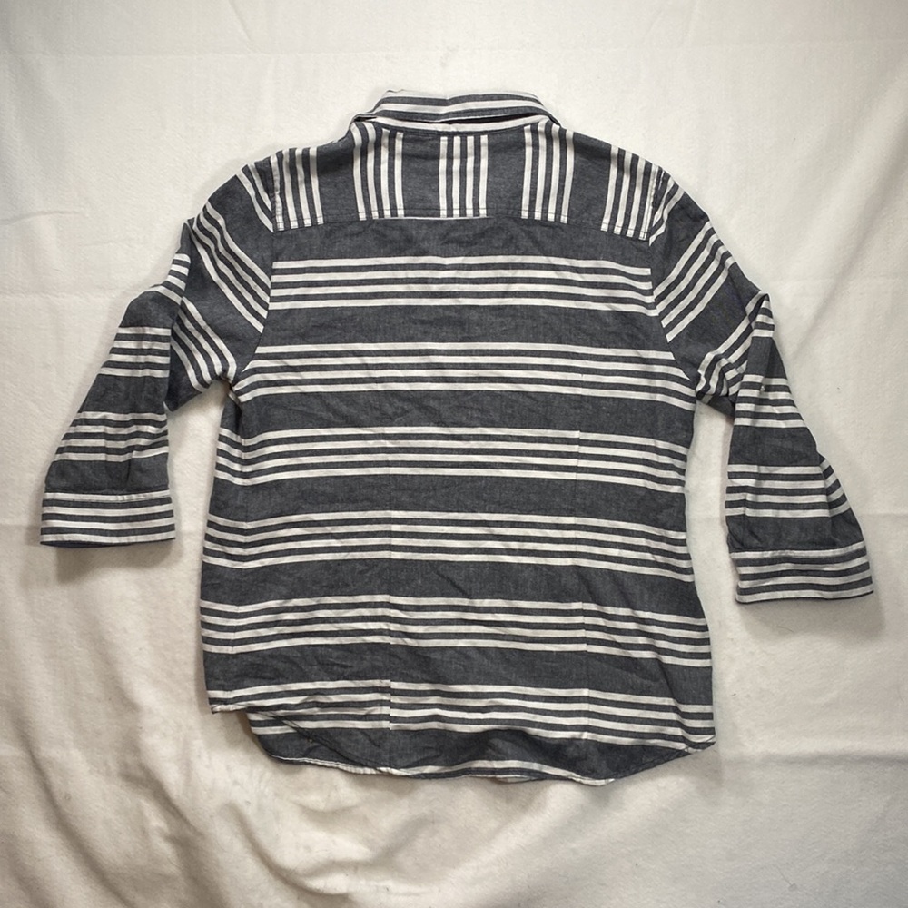 Nautica Long Sleeve Button Up Shirt Blouse Striped Womens Size XL Grayish Blue - Picture 10 of 14
